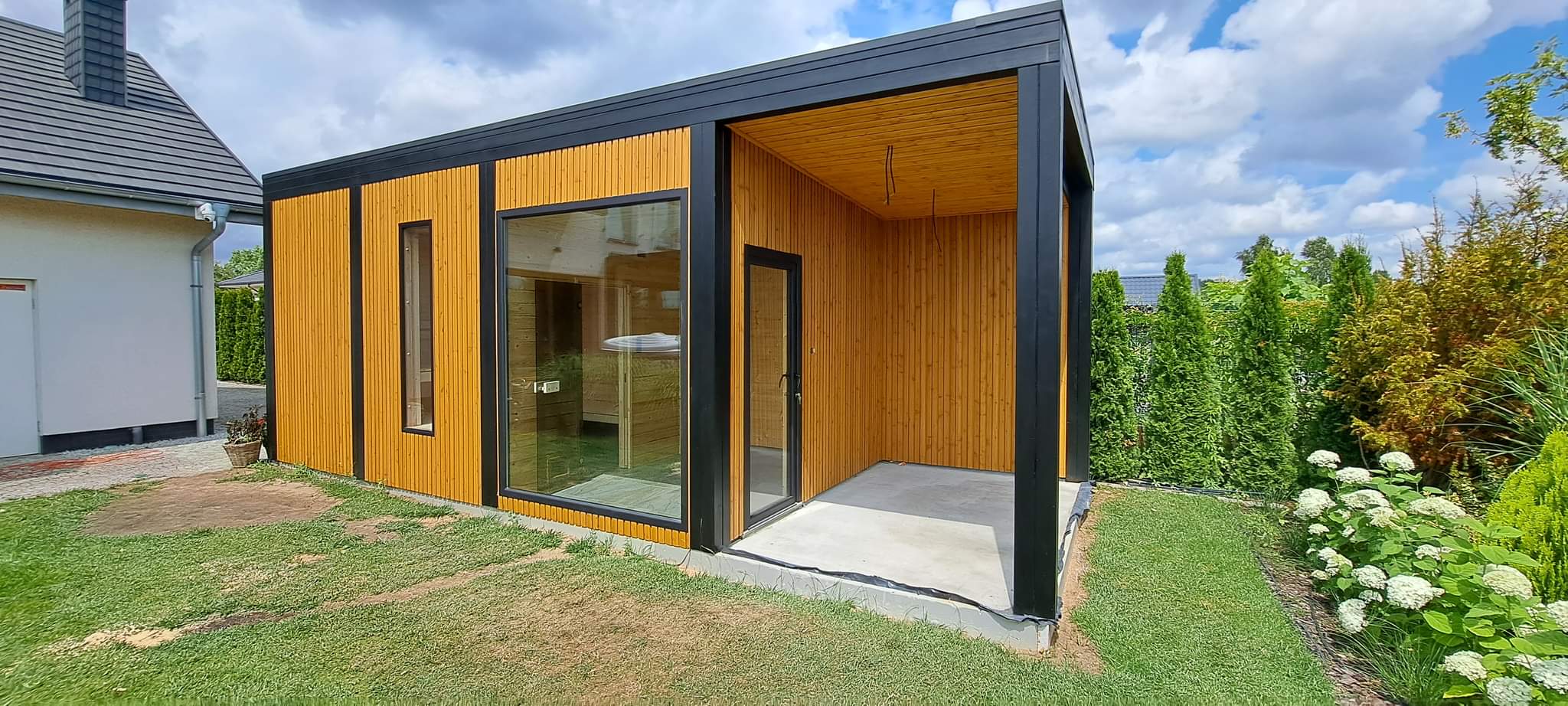 Zabezpieczenie konstrukcji drewnianej domku letniskowego